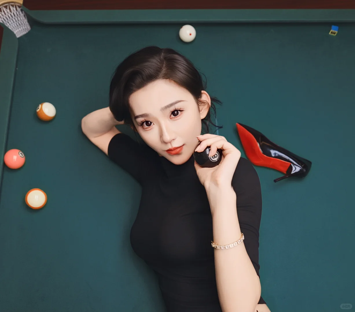 黑丝+台球=暗黑美学天花板！！