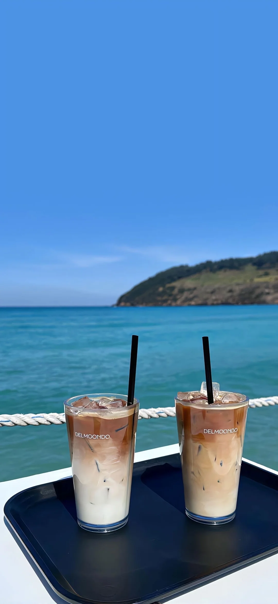 Date25/09/24 | 壁纸丨依旧蓝调