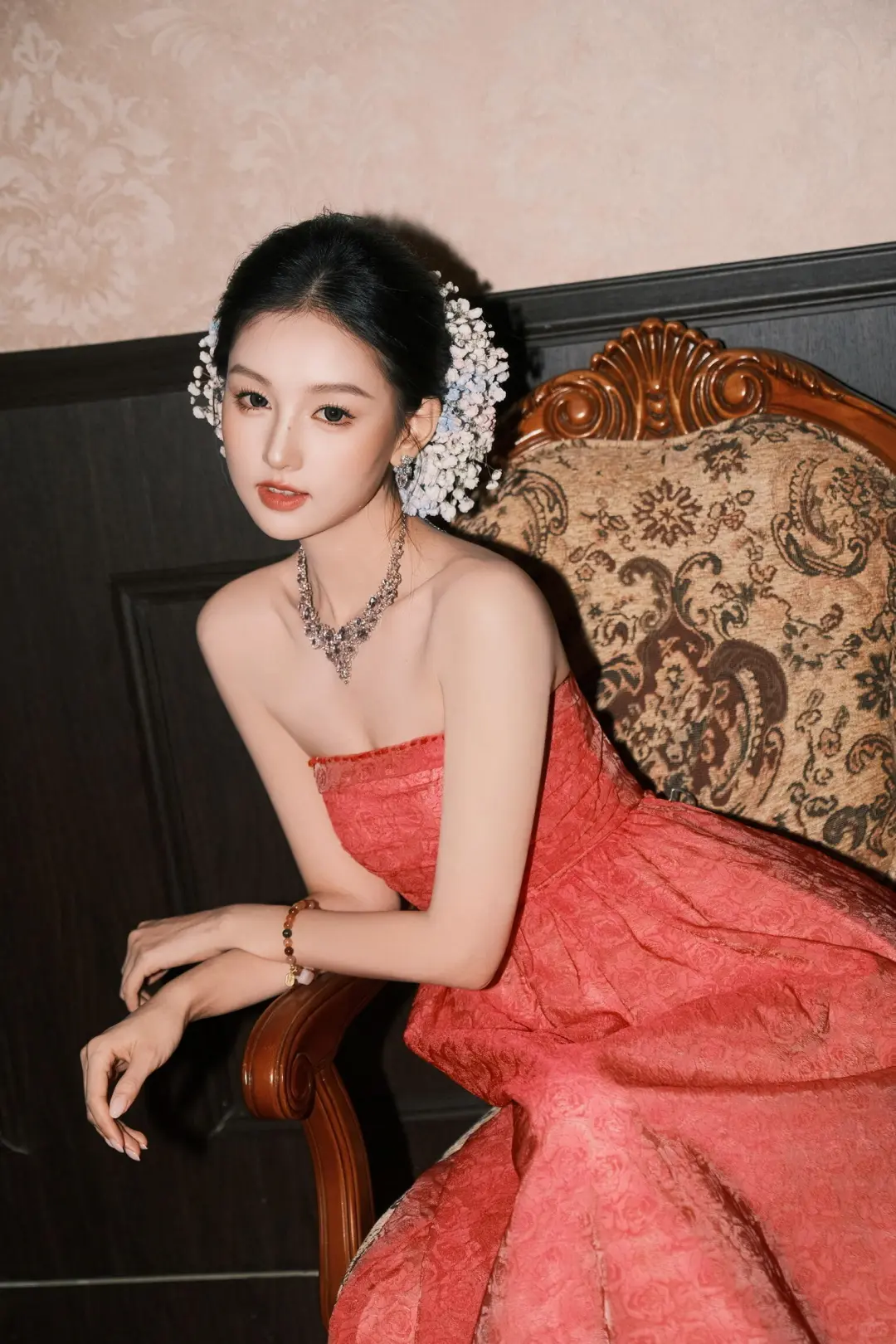 刘亦菲 我童年披被单的启蒙 此女美一辈子