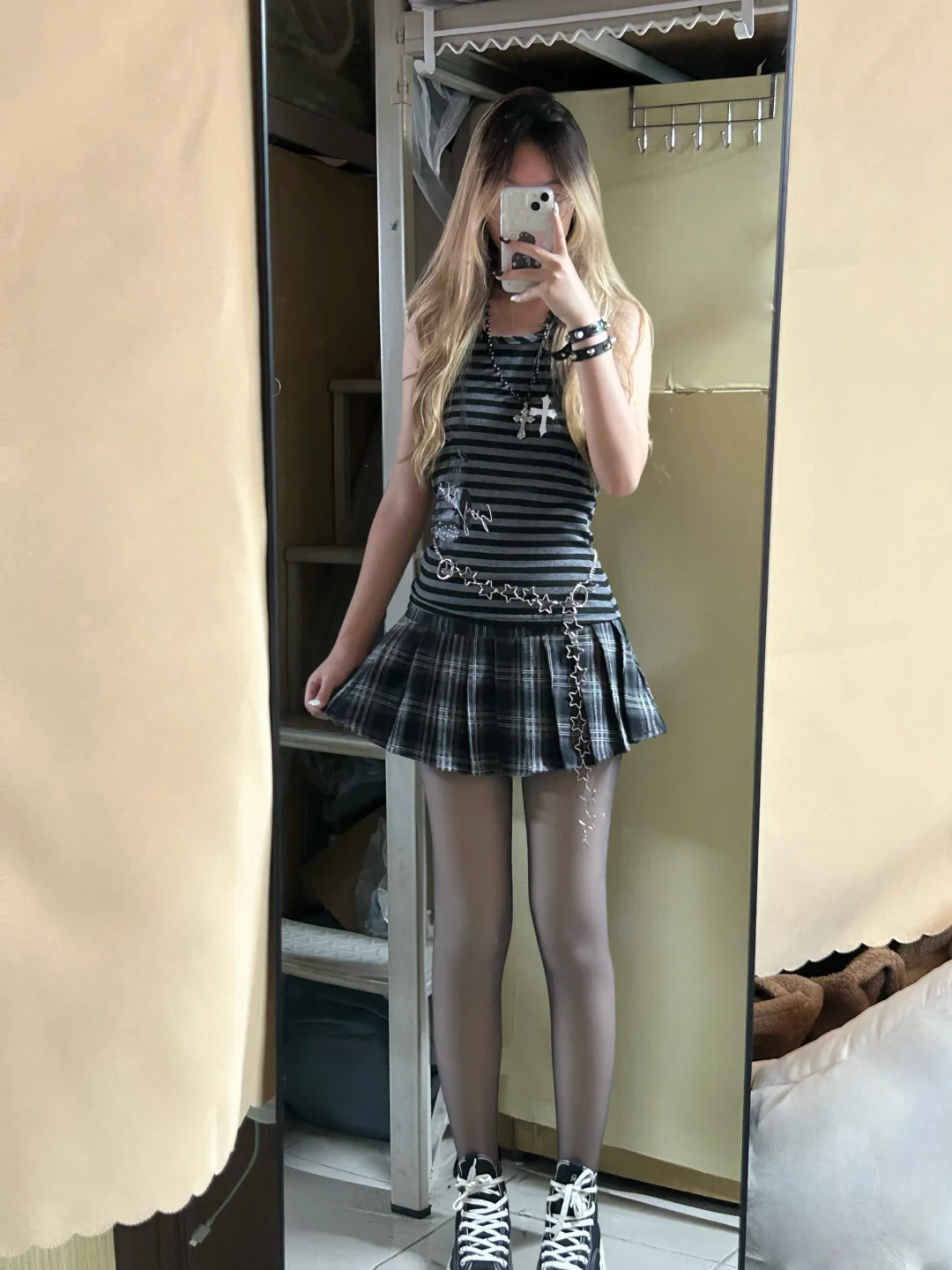 买到了好穿的加绒黑丝～