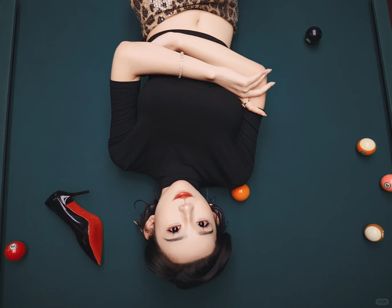 黑丝+台球=暗黑美学天花板！！