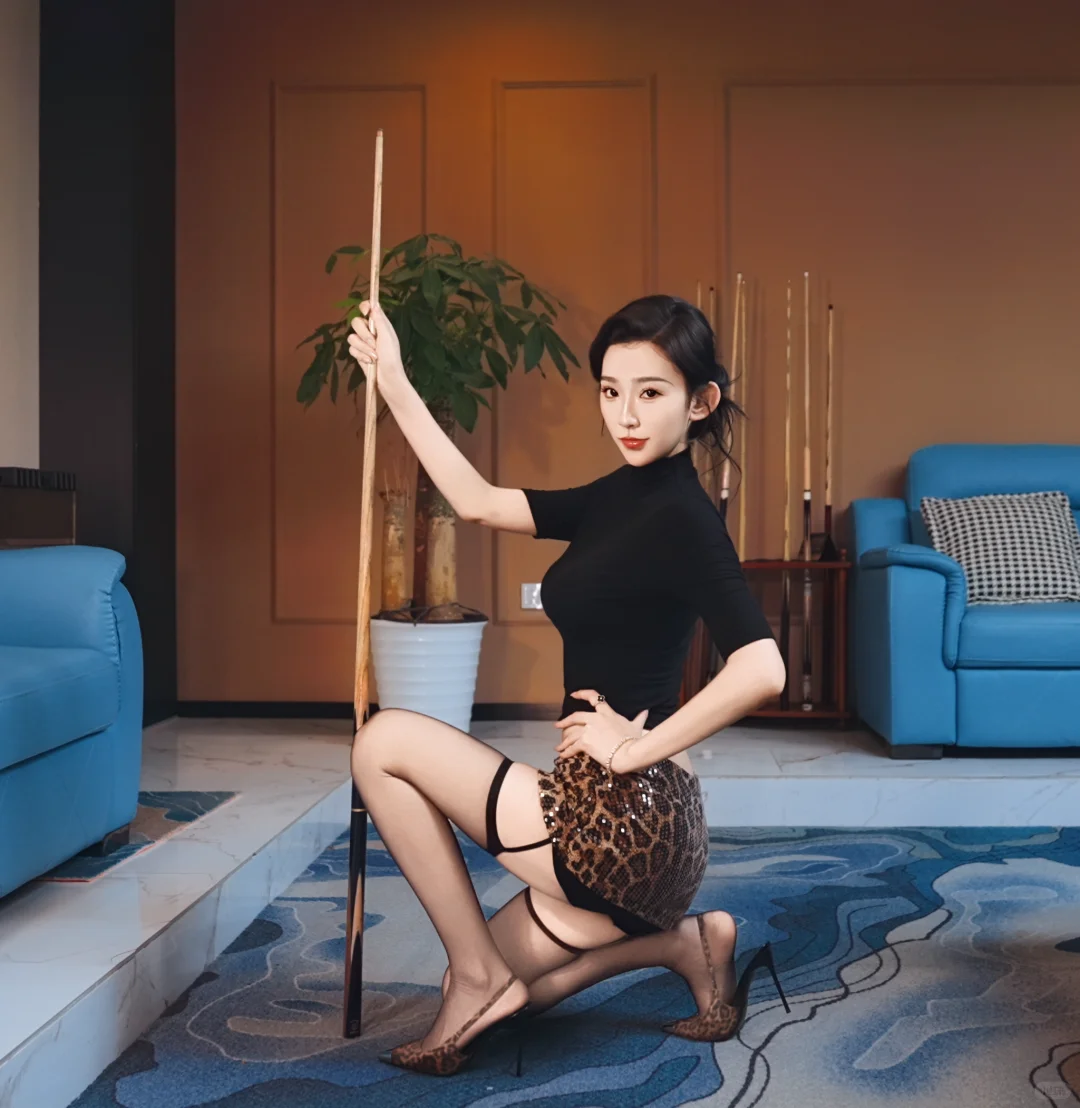 黑丝+台球=暗黑美学天花板！！