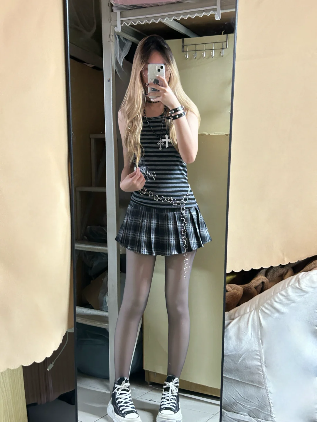 买到了好穿的加绒黑丝～