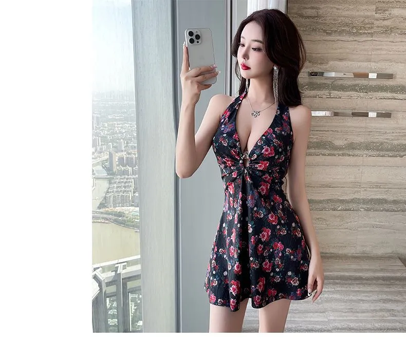 真的是谁穿谁好看啊！泳衣！