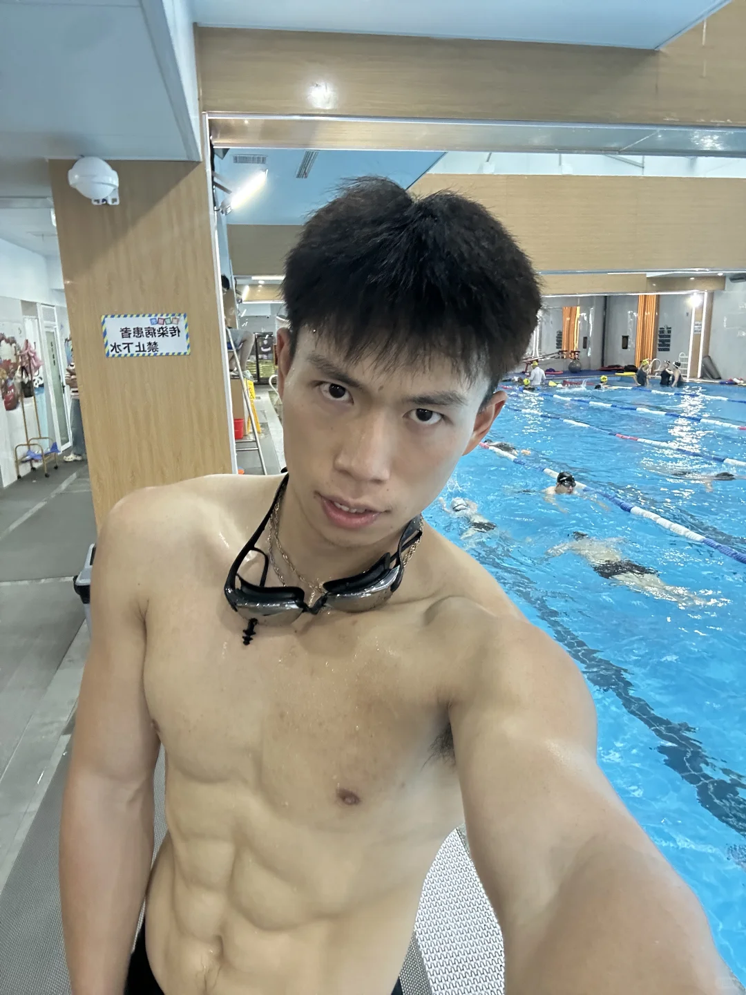 游泳这么拍🏊不是朋友说我都没反应过来