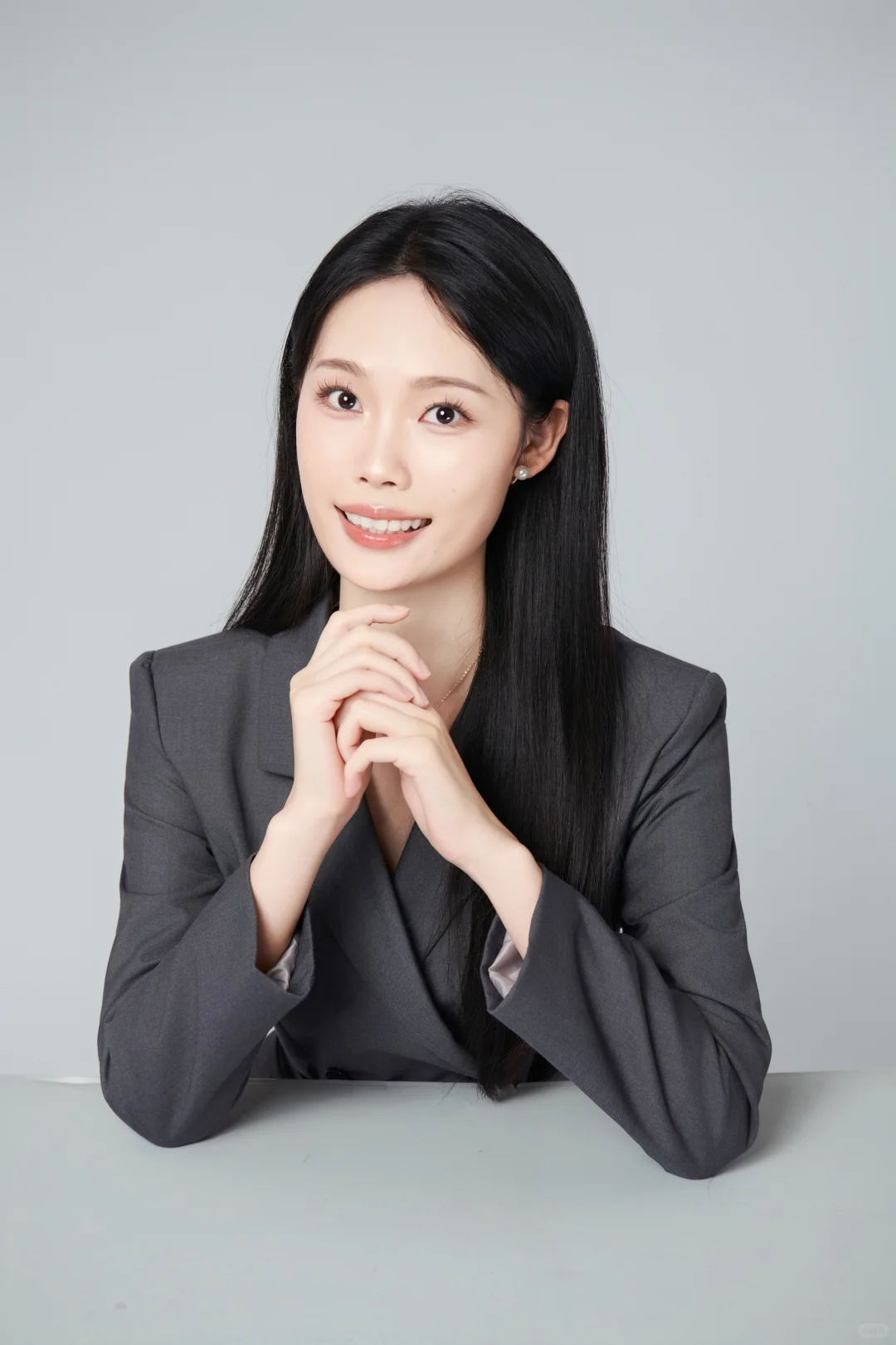 更新下女律师职业照