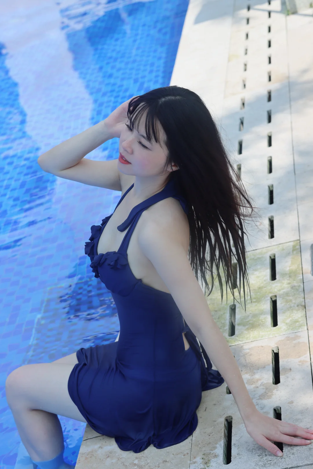 💦泳装拍照姿势｜藏小肚子的👙泳装穿搭