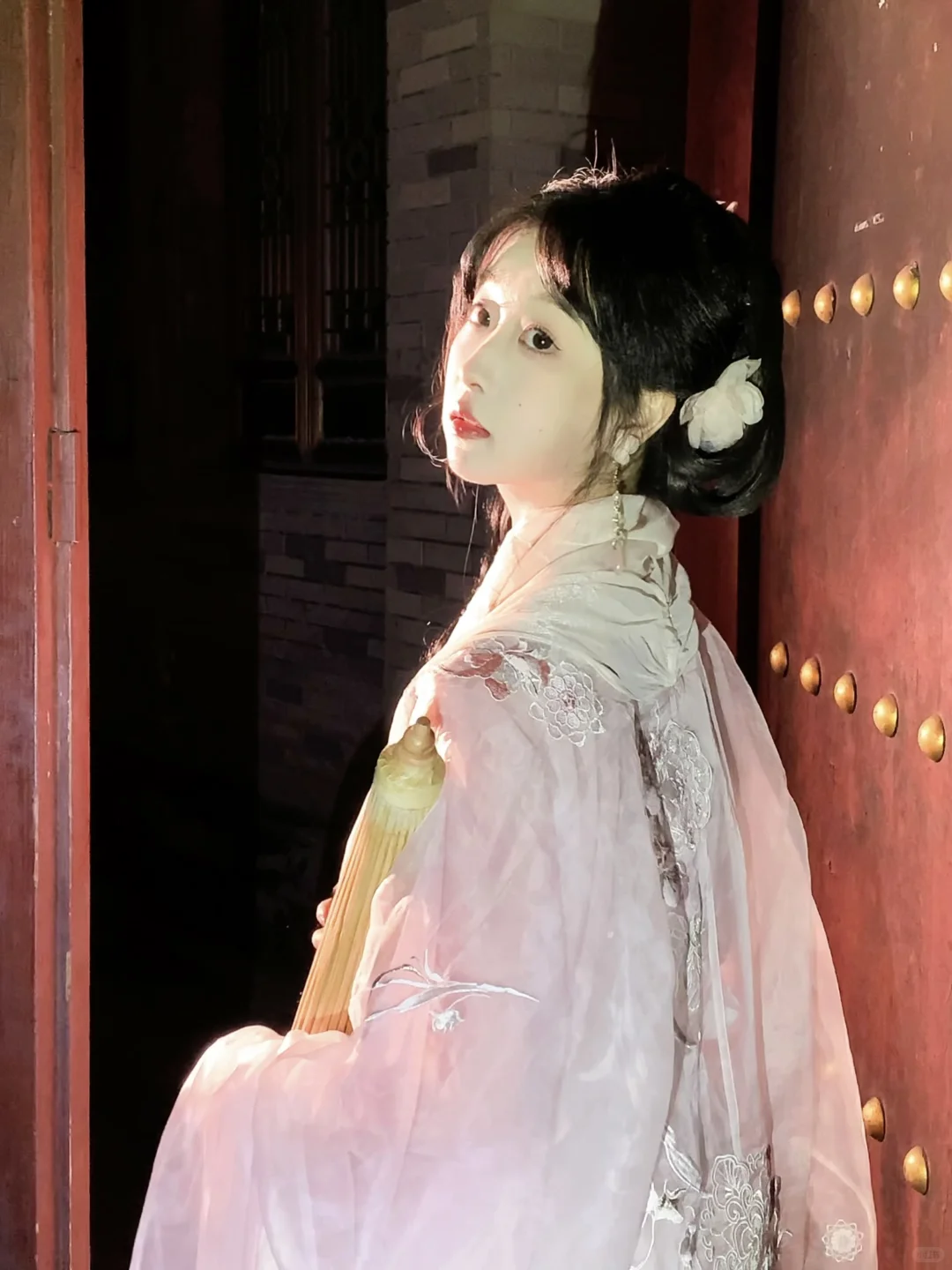 成都模特｜俏明意富贵险中求