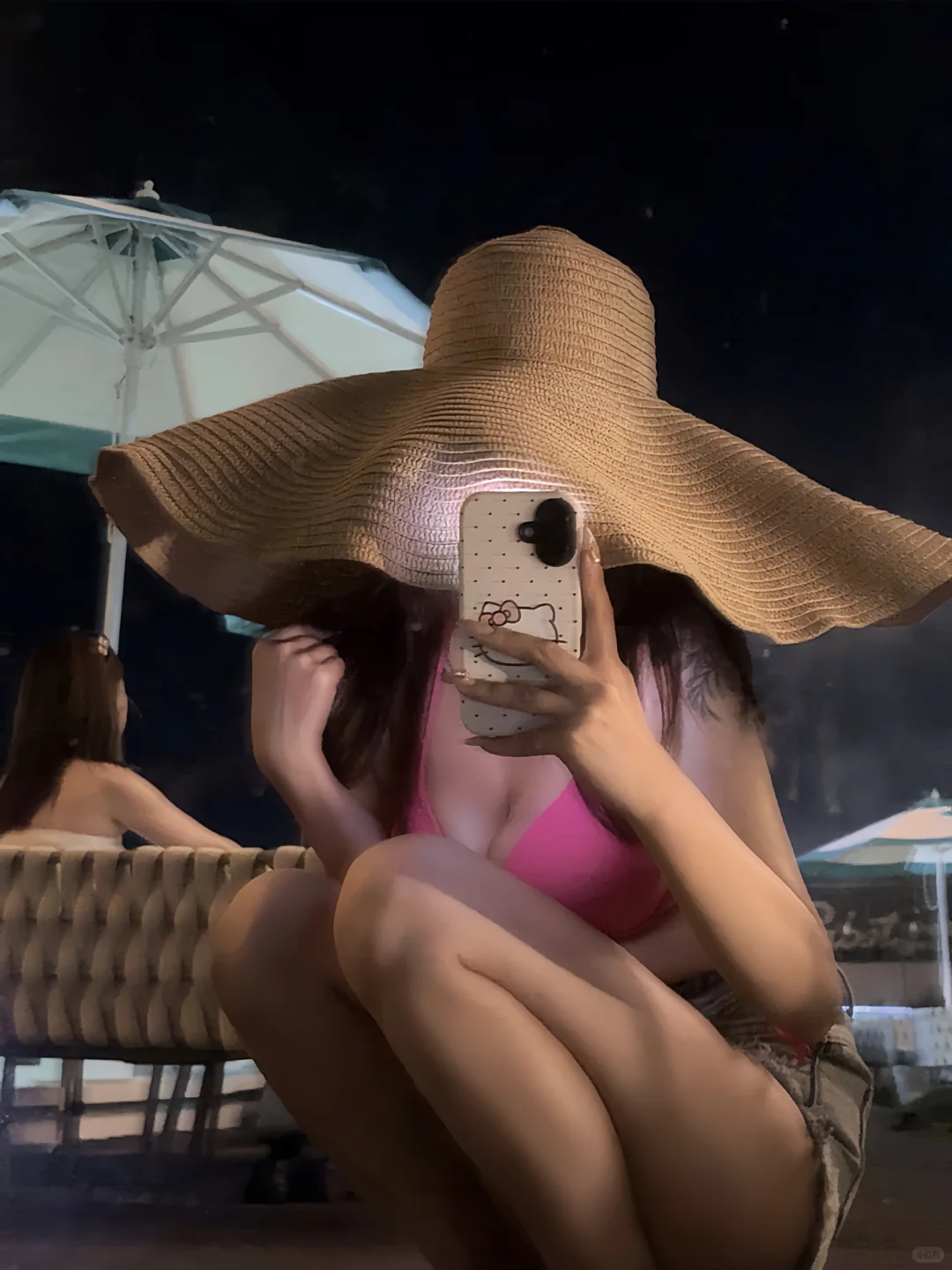 泳池边的氛围感拍照🤳