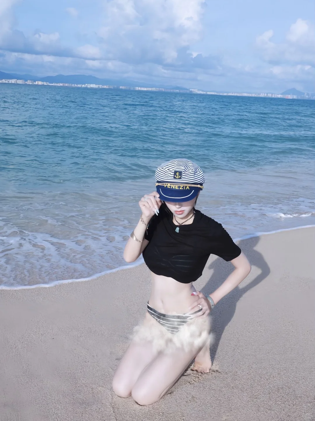 泳衣和玻璃海的适配度是1000%🏖👙