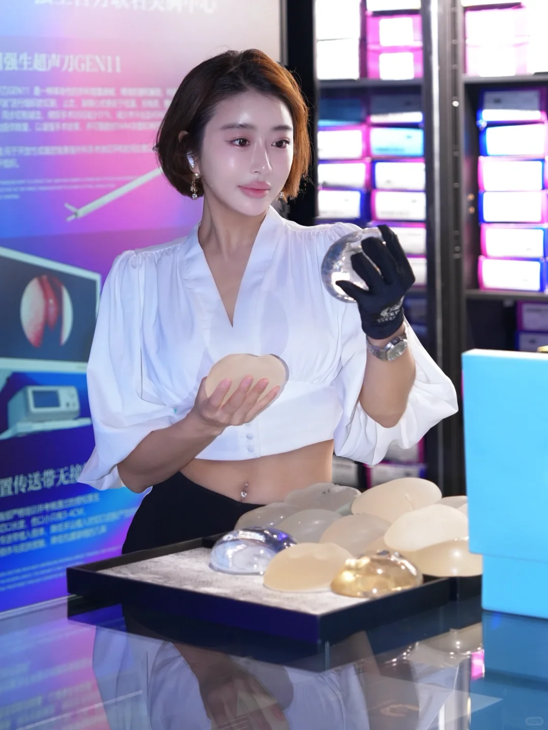 御姐黑丝女老板！🖤🤍