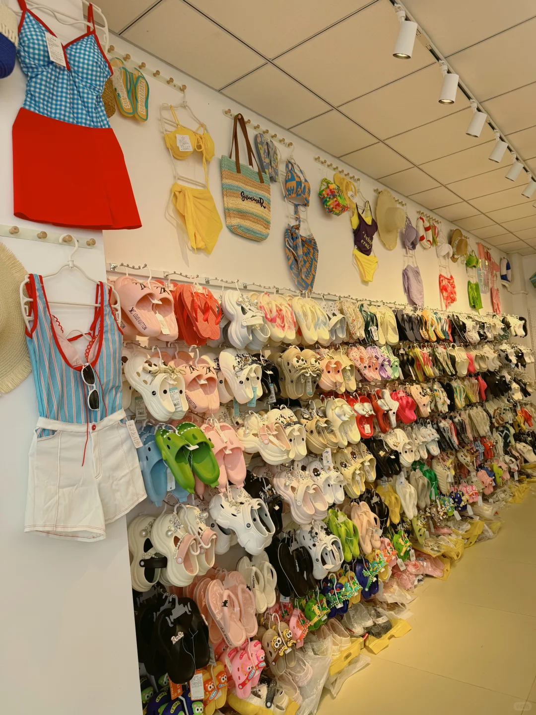 来北海不用带衣服！银滩附近的宝藏店铺