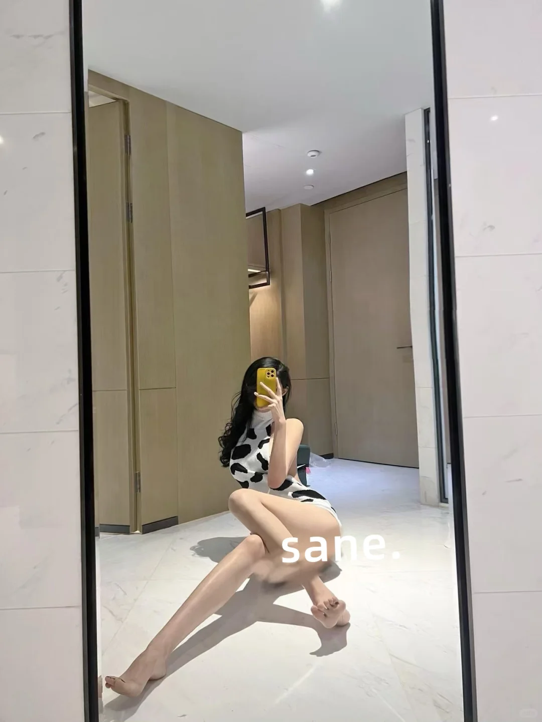 跟我就发誓，跟她就发钱是吧