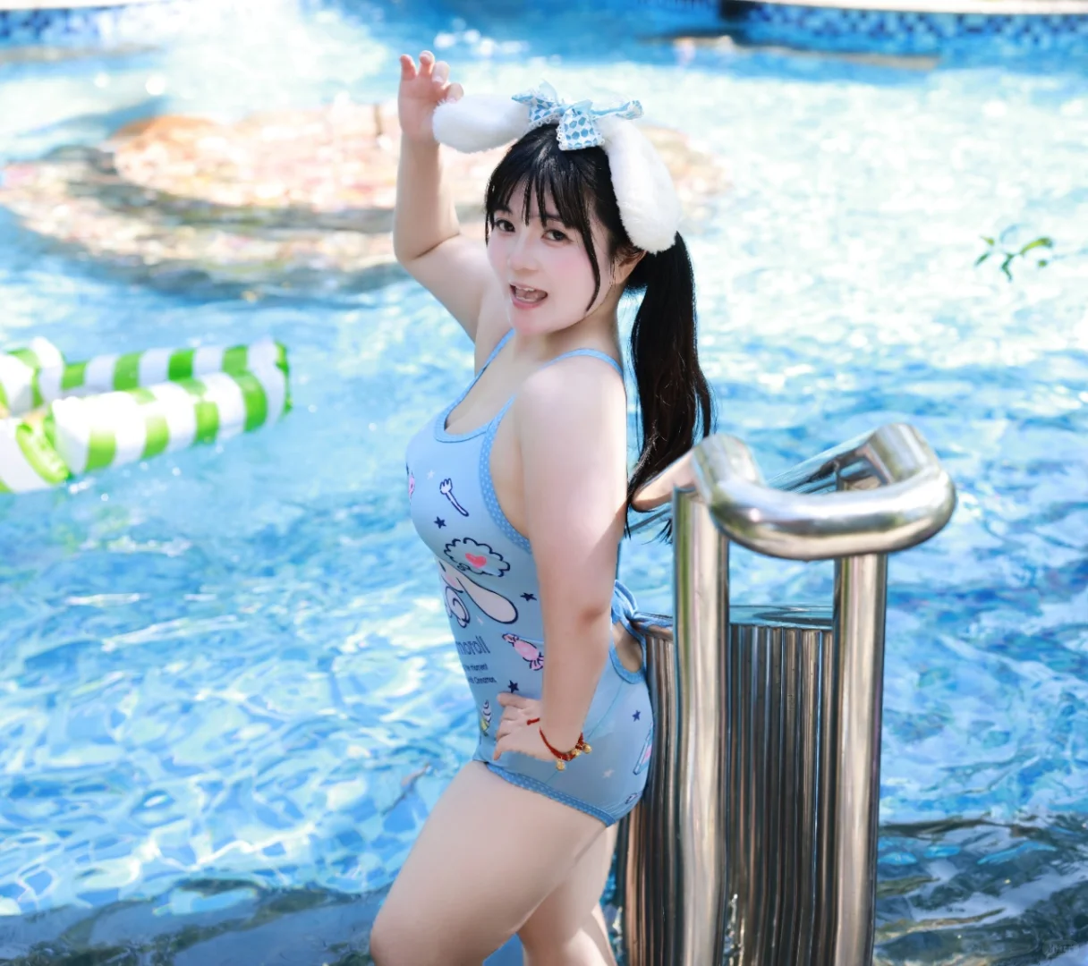 可爱的大耳狗泳衣