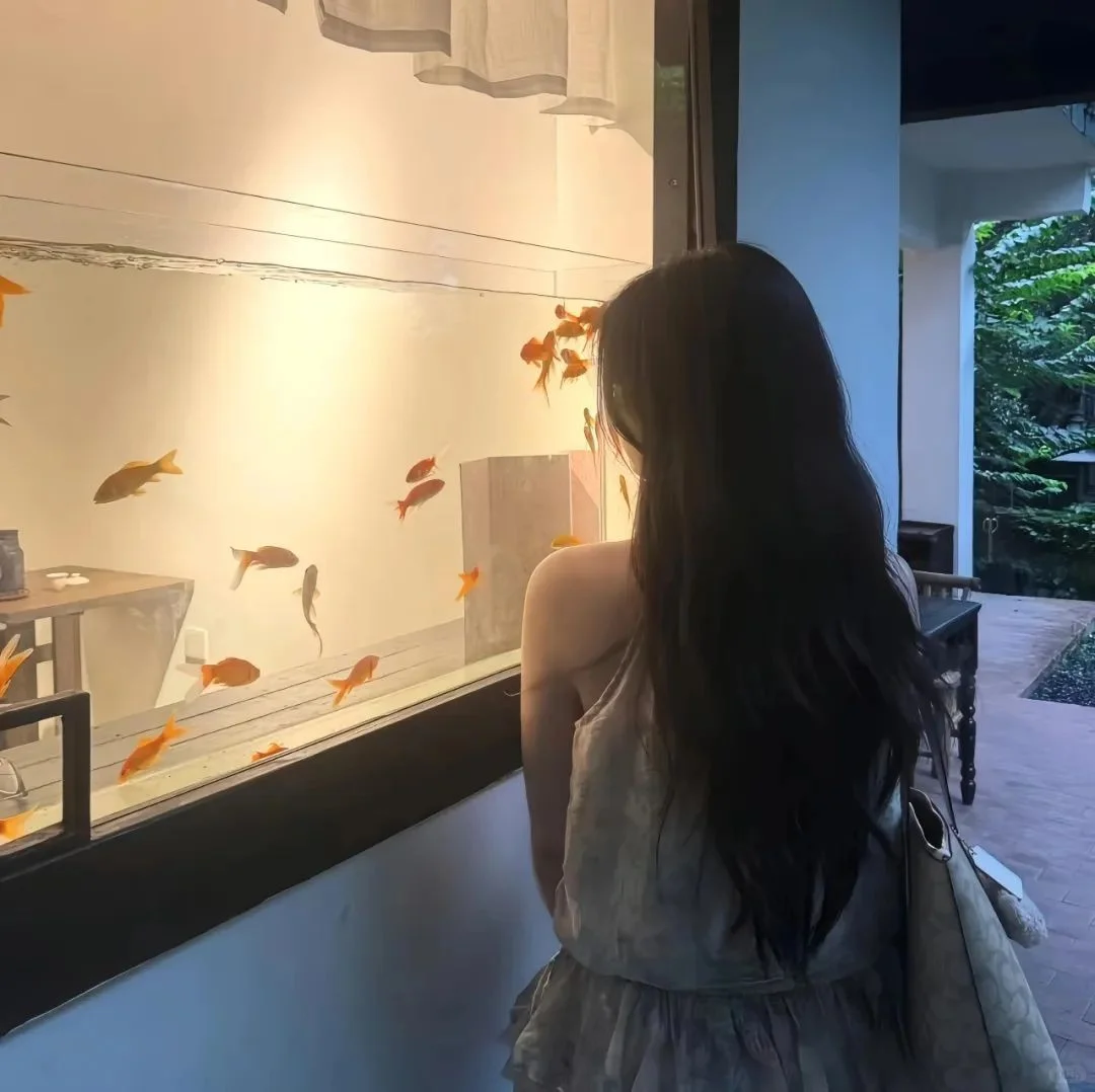 Share | 氛围感不露脸女头