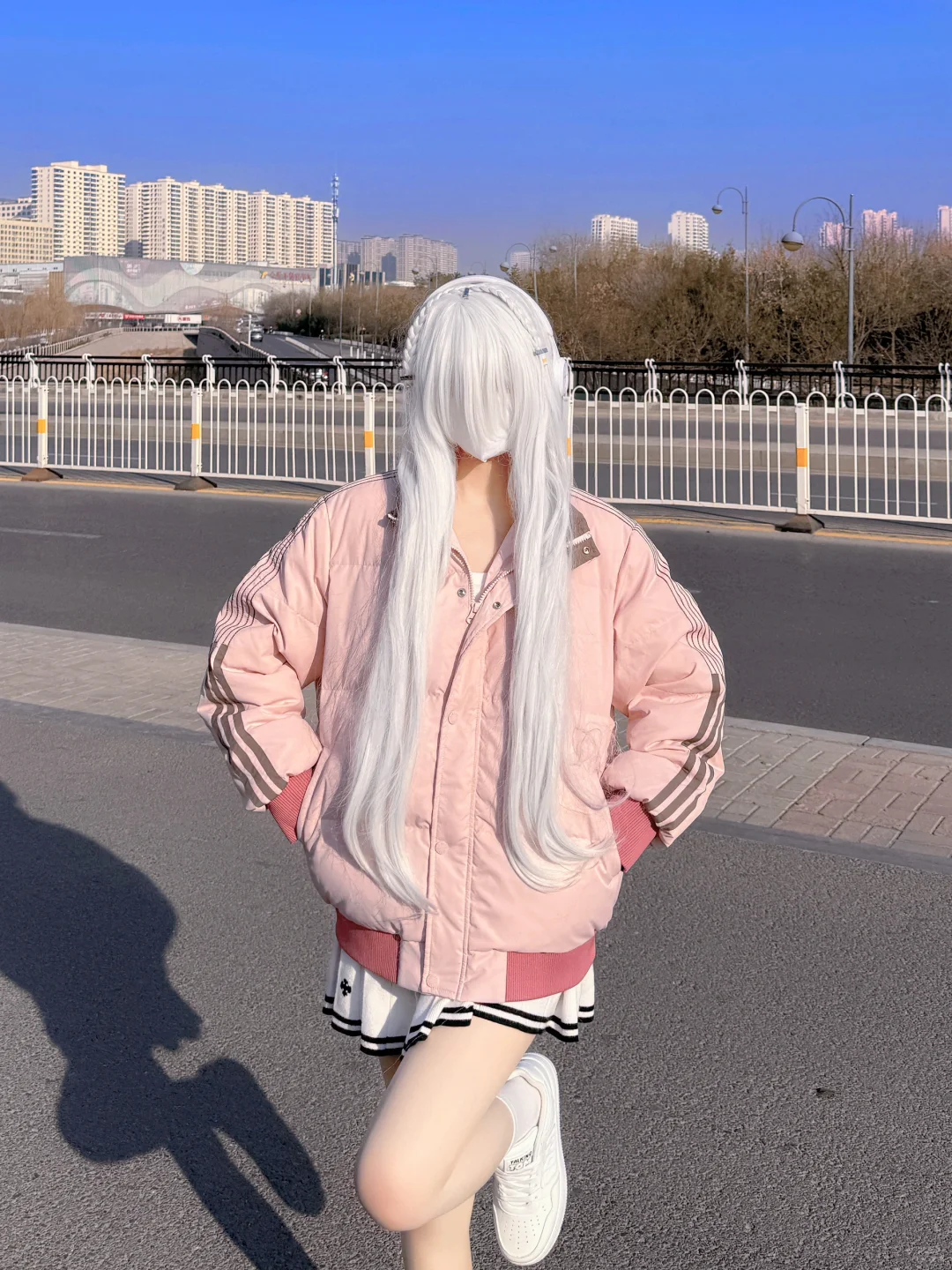 女大上课这么穿 回头率好高