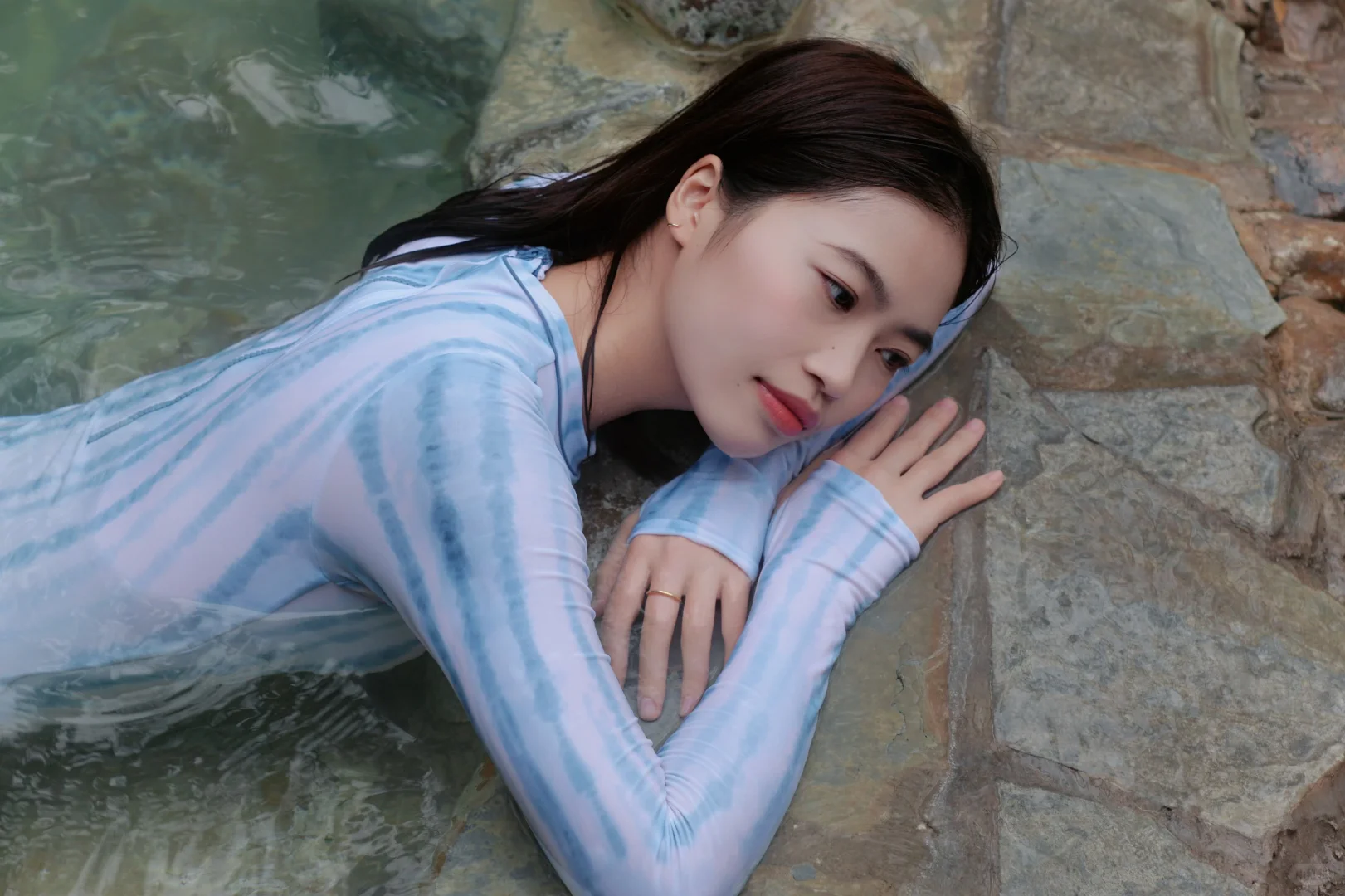 冰川蓝泳衣和温泉很搭♨️