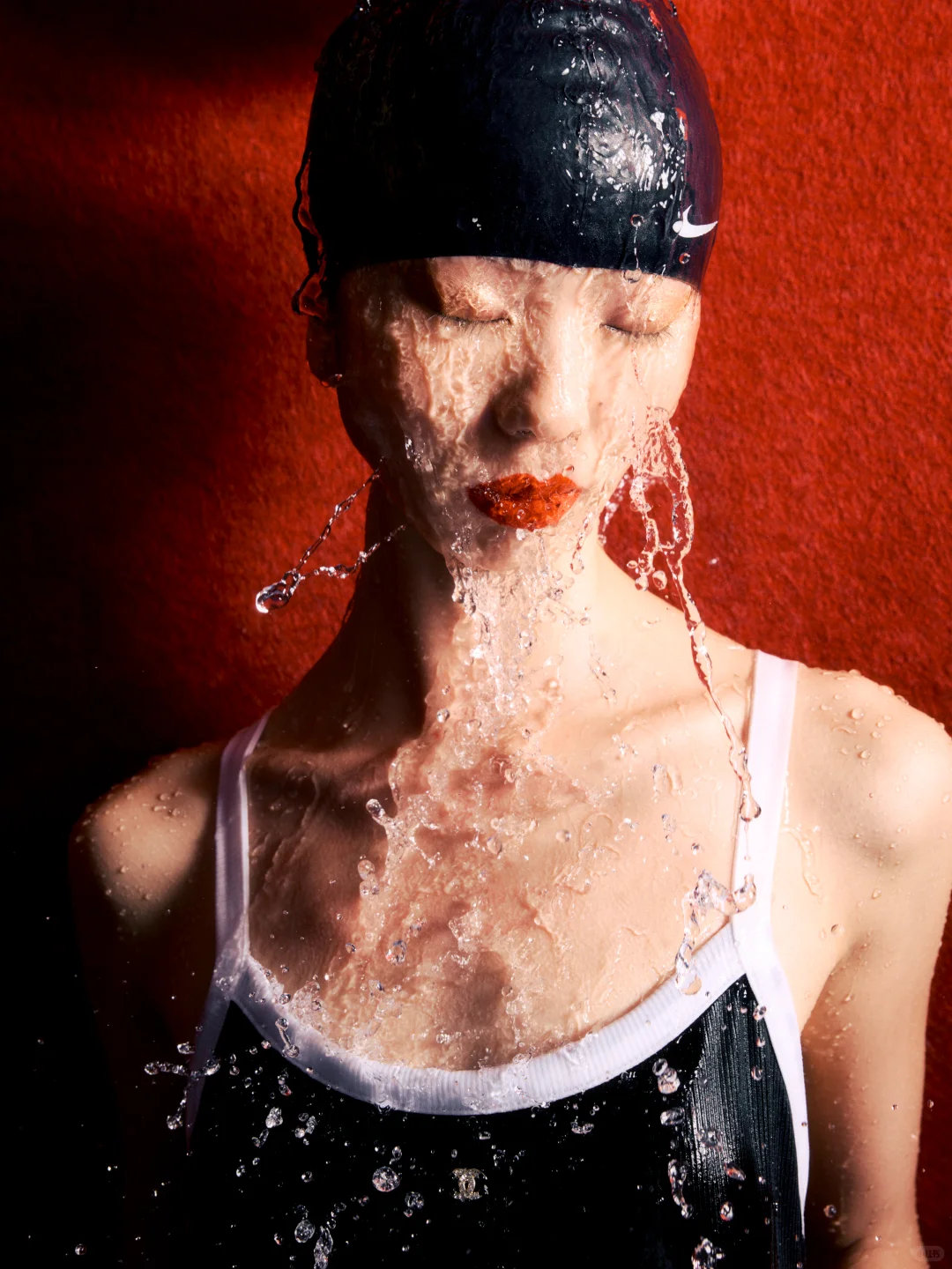 泳装也能拍出高级感