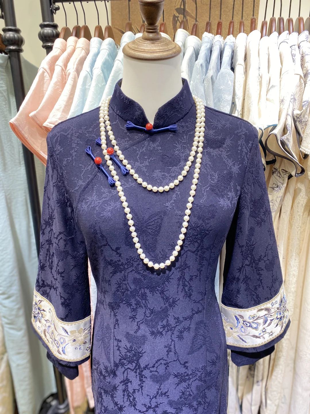 天津滨江道百元旗袍店】买啦三件开心！！