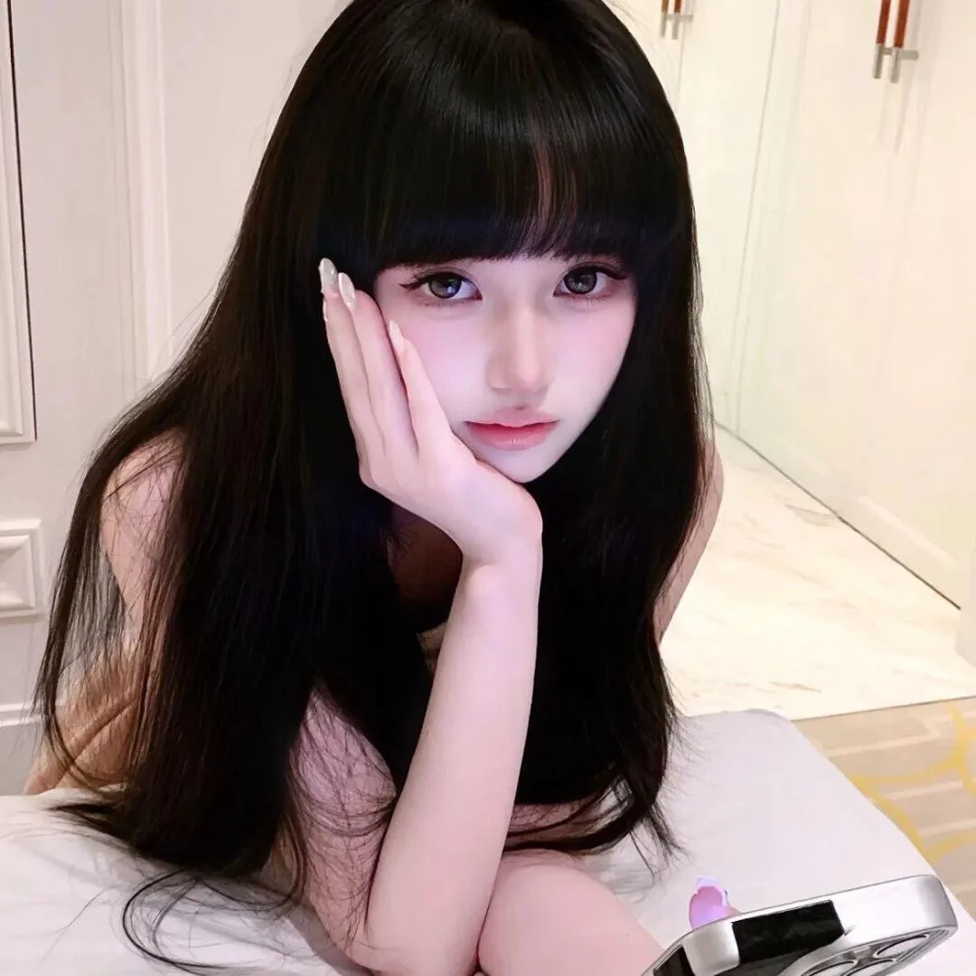 𝑾𝒆𝑪𝒉𝒂𝒕女头丨贵气感的特征