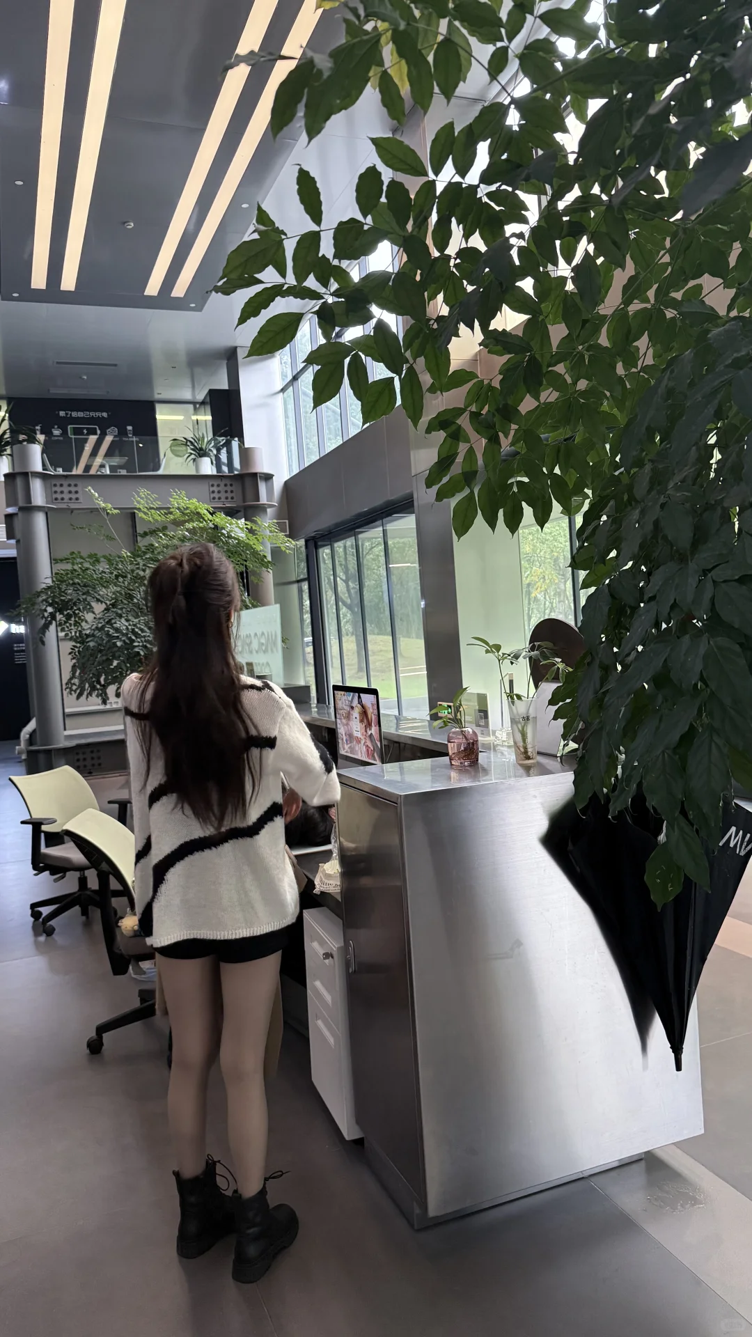 大厂财务✨灰色丝袜才是YYDS～