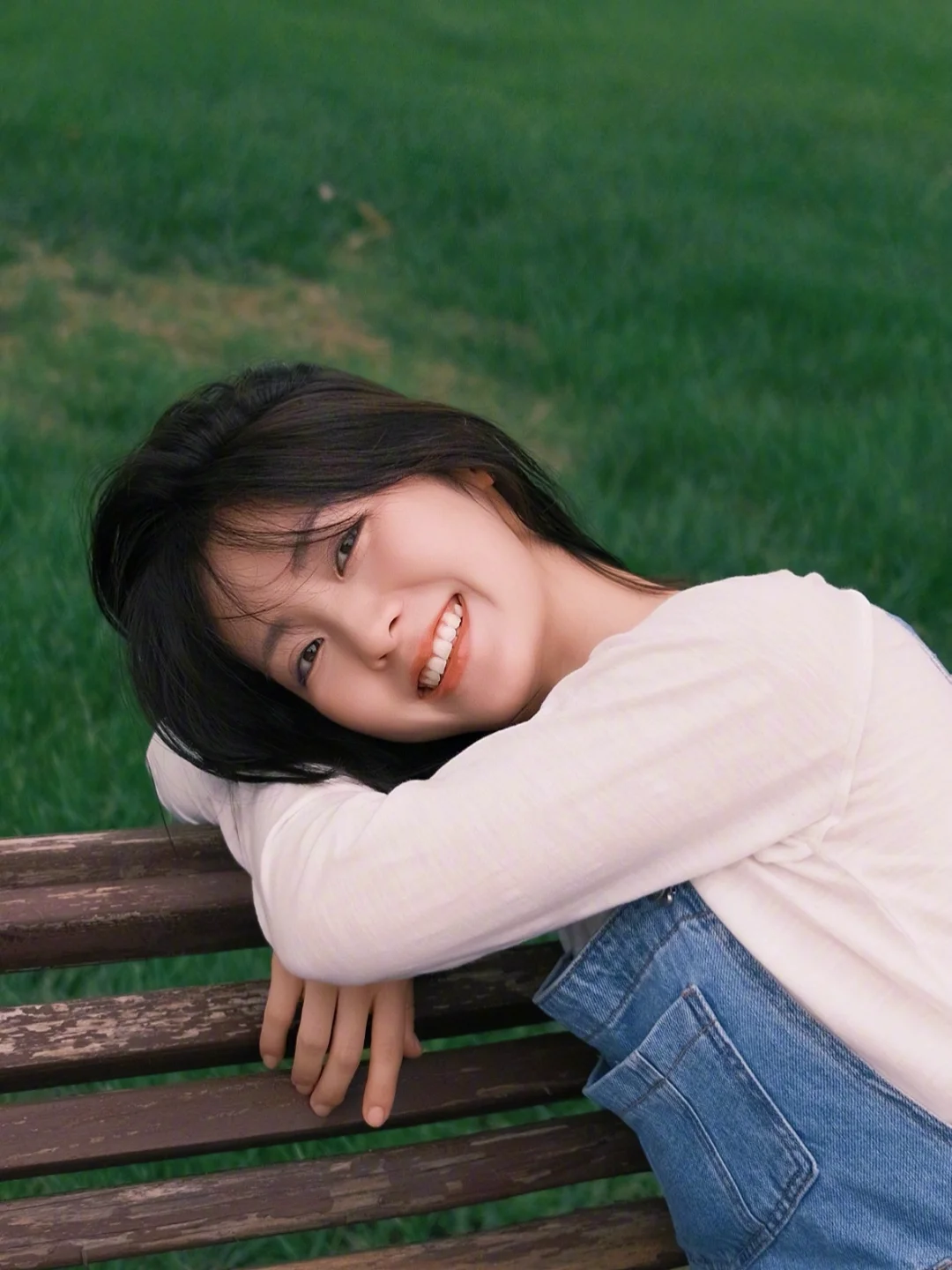 邢菲💙牛仔背带裤💖