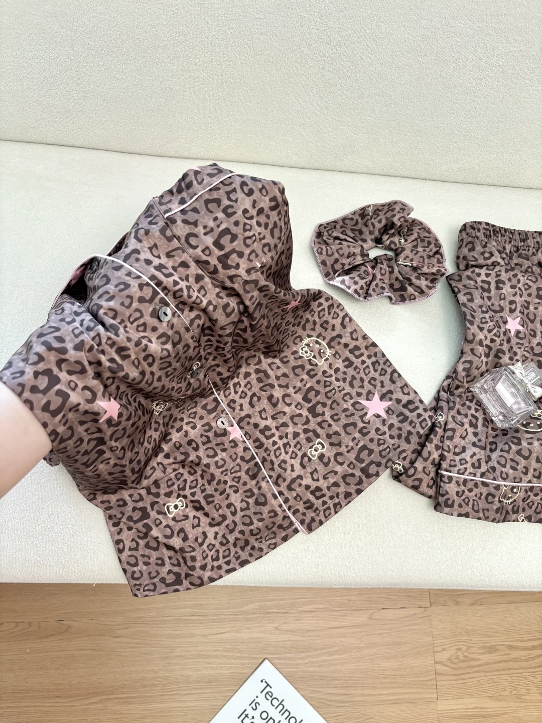 今天是粉豹纹kitty女明星💗✨好甜好可爱～