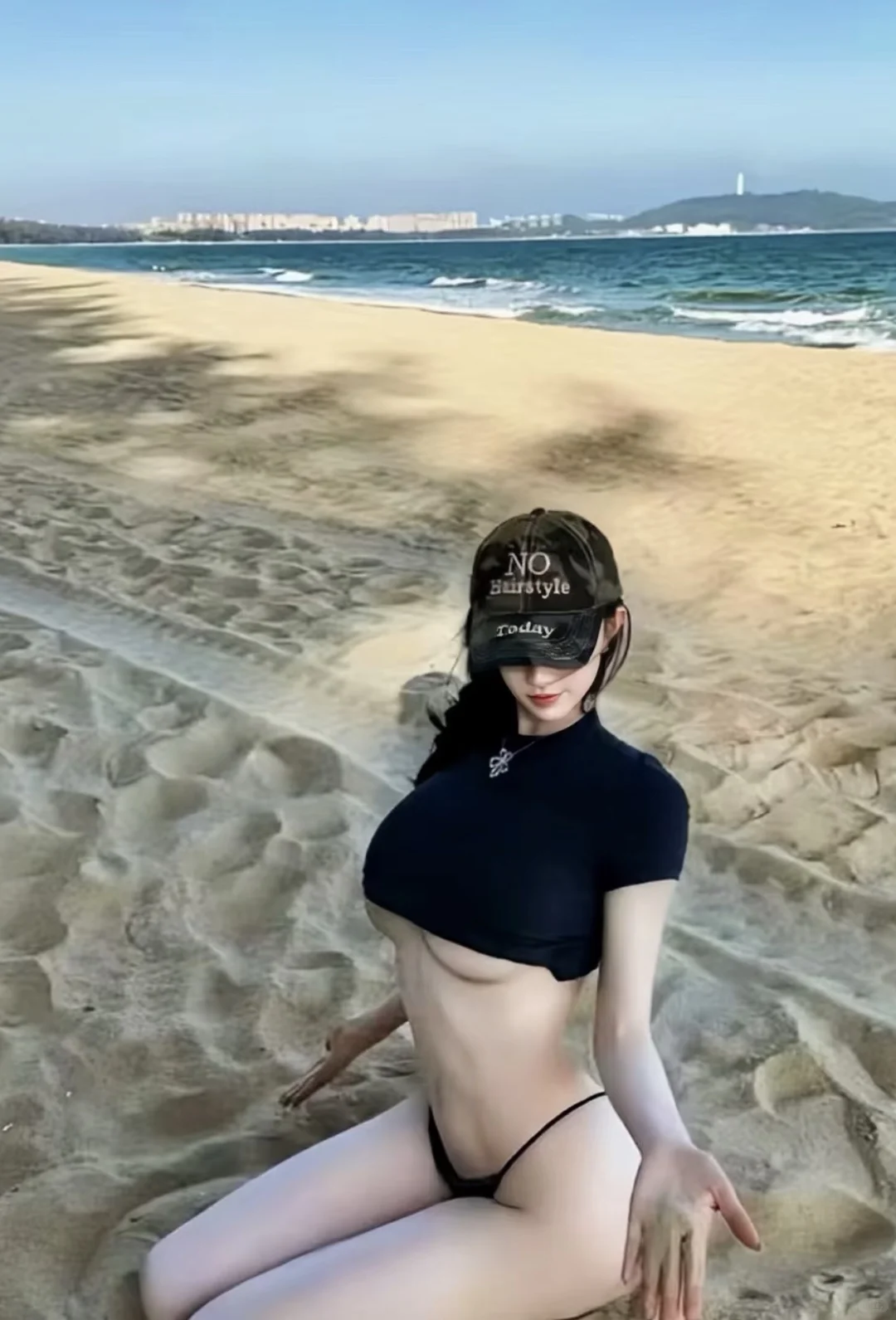 海岛与泳衣，才是绝配。🌊