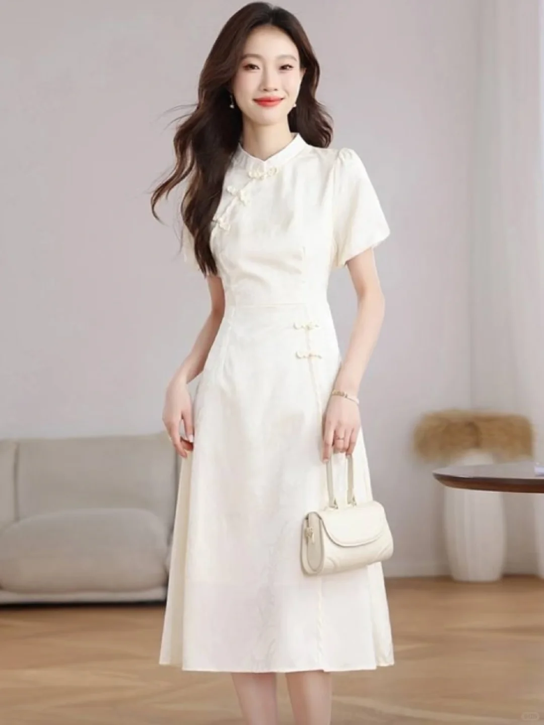 颜值爆表！哥弟这件旗袍裙必须安利给你们