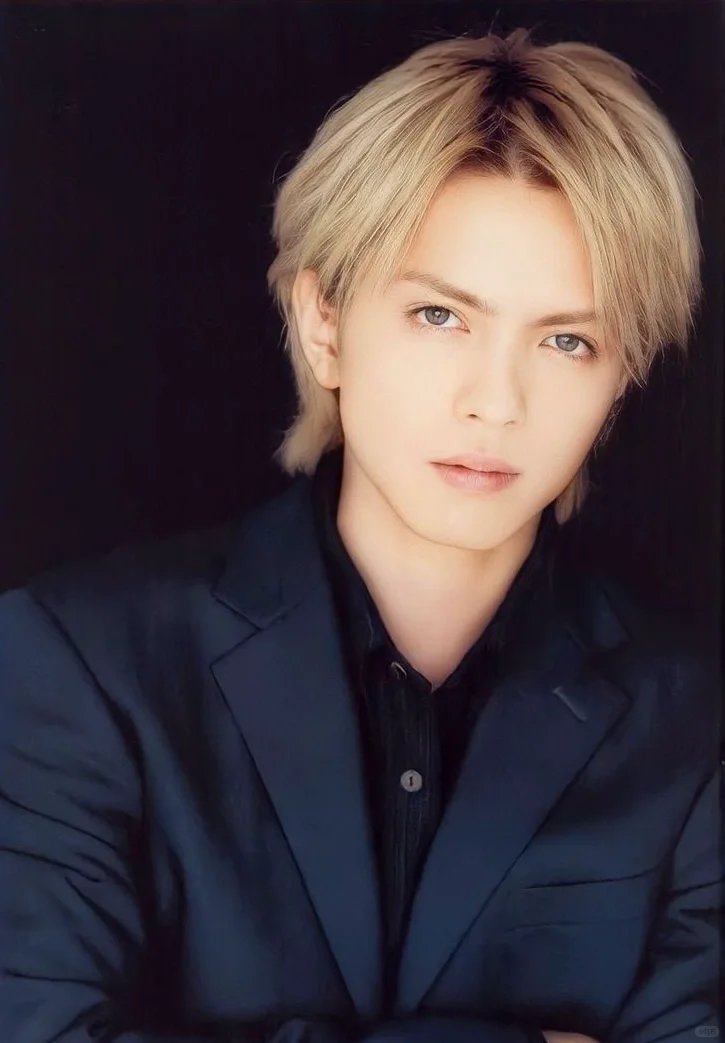 啊，hyde真美……