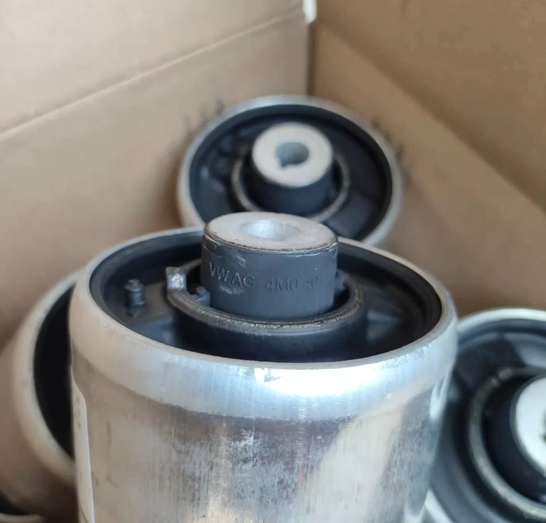 大众奥迪保时捷摆臂胶套