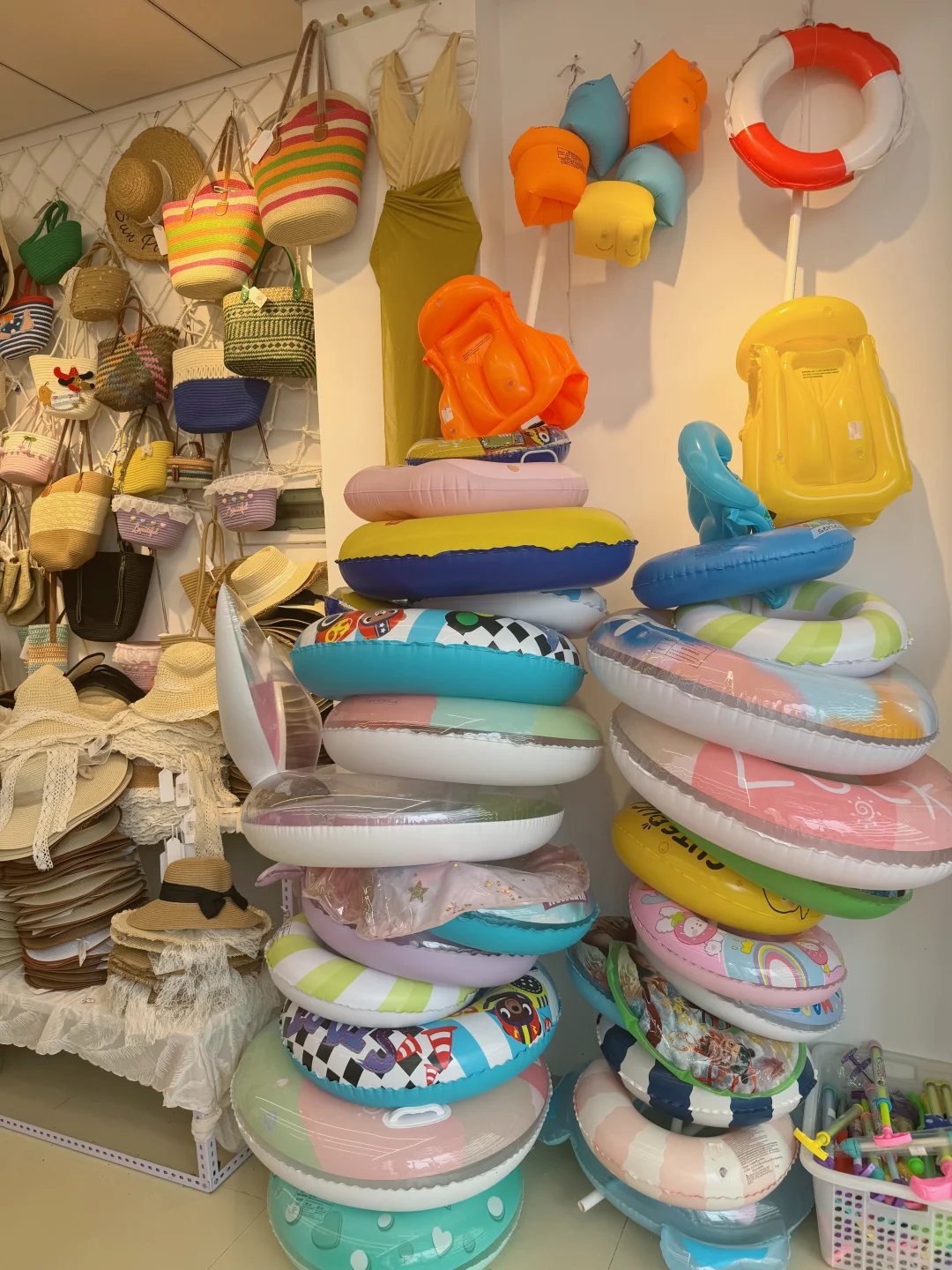 来北海不用带衣服！银滩附近的宝藏店铺