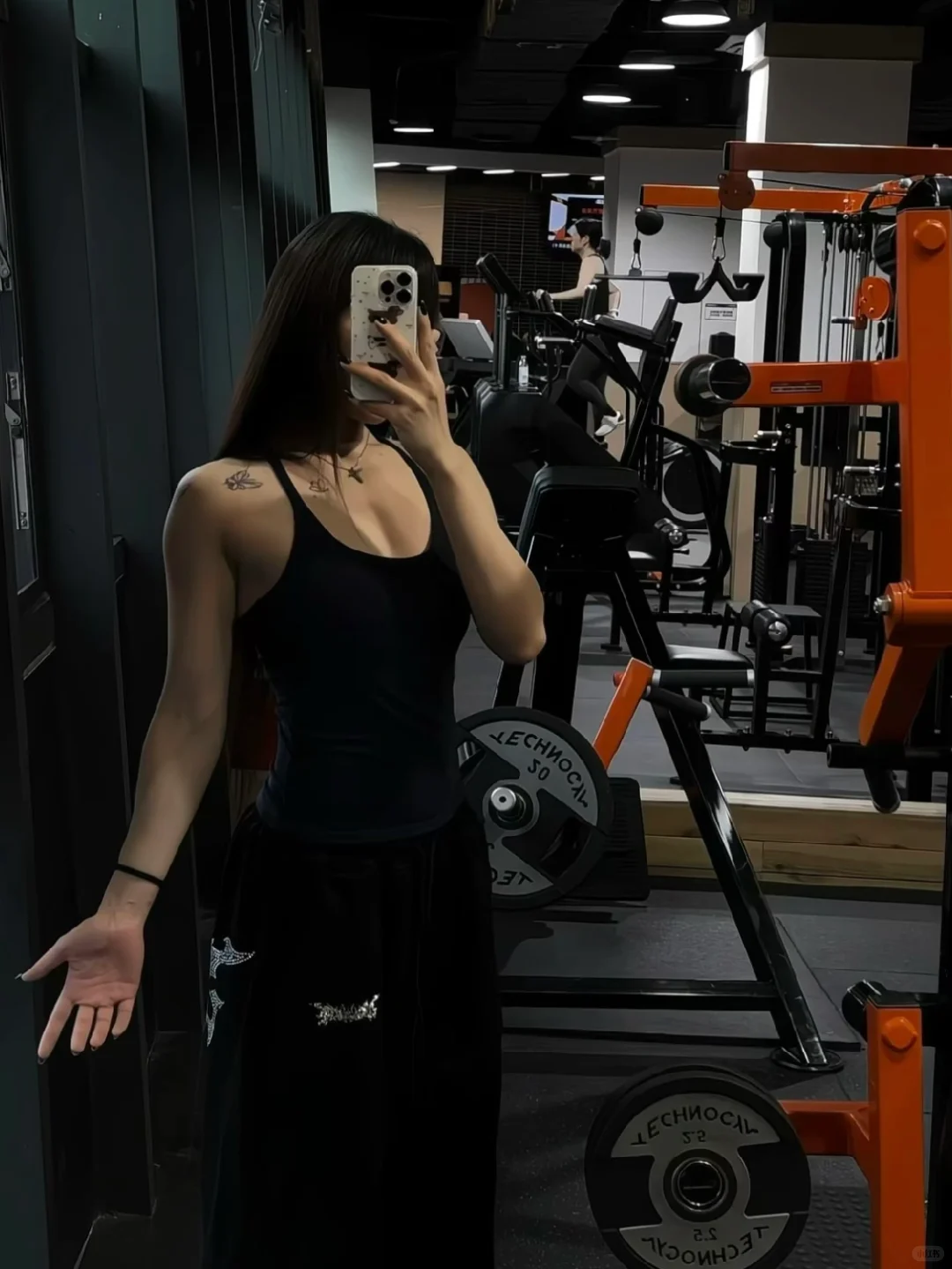 健身｜女孩子的练胸日