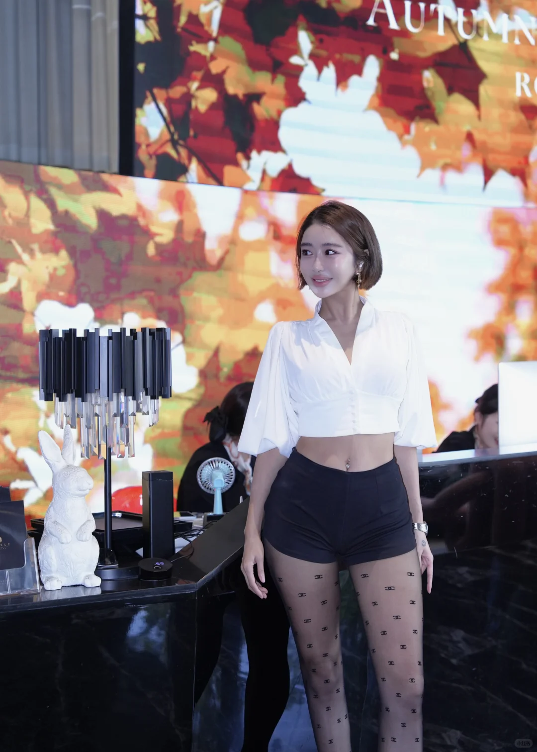 御姐黑丝女老板！🖤🤍