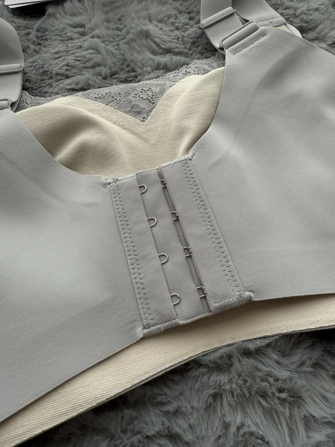 大胸🐻福音，显瘦 显小