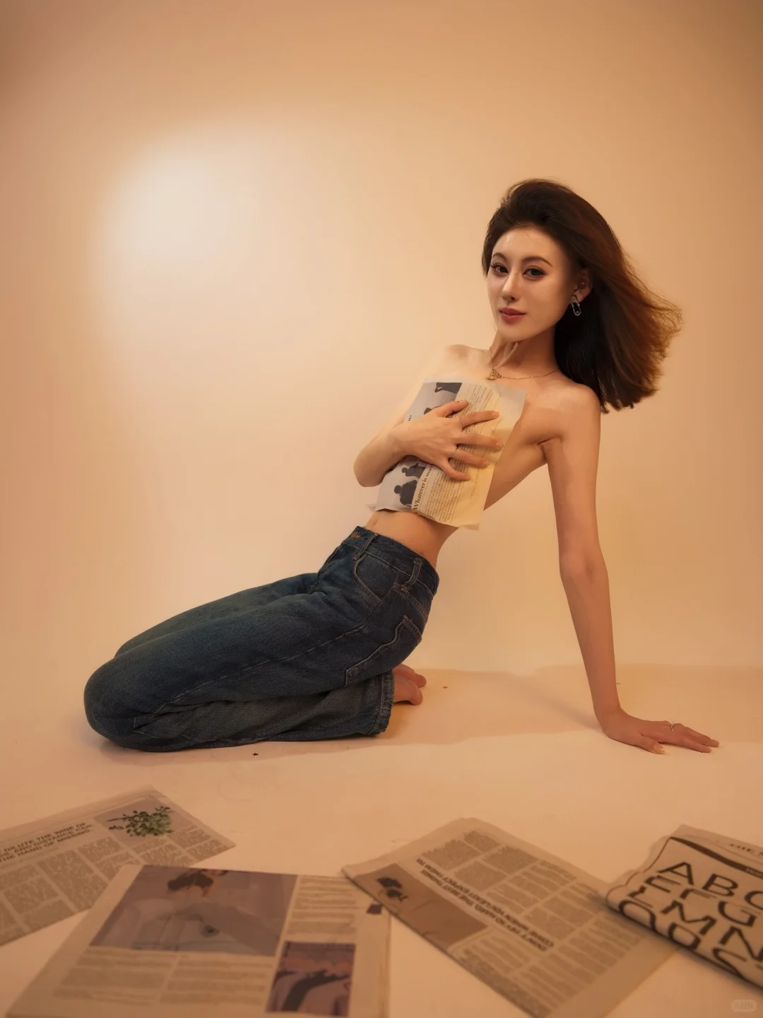 呼市约拍｜当我用报纸拍了一套写真