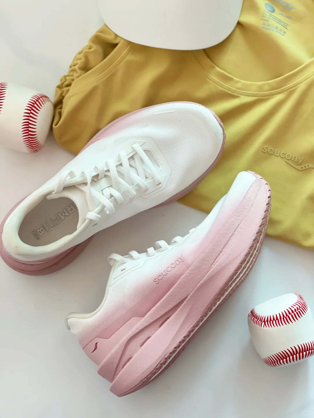 宽脚女孩的3W步暴走神器，跑步穿搭一鞋搞定