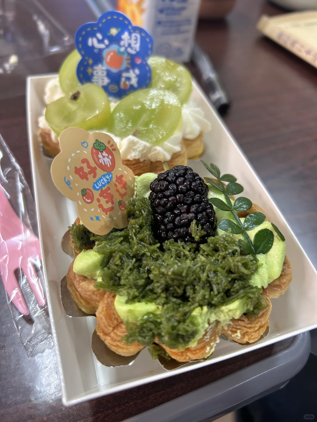 大学生装小学生