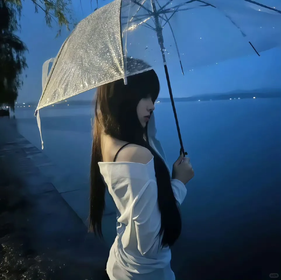 𝑾𝒆𝑪𝒉𝒂𝒕｜清冷感女头