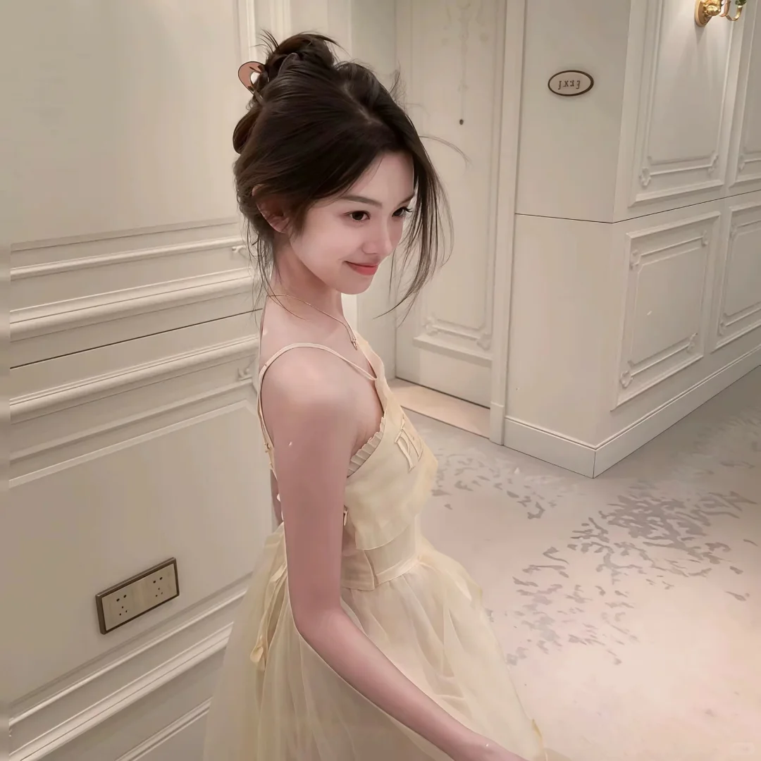 𝑾𝒆𝑪𝒉𝒂𝒕 | 千金女头