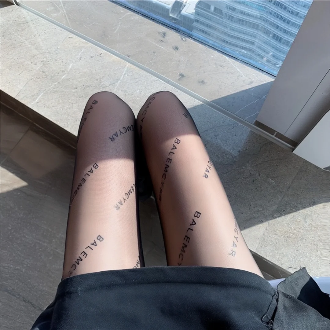 秋冬必备✨御姐字母黑丝氛围感拉满