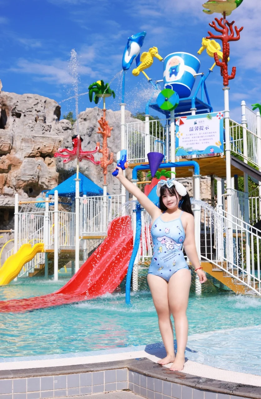 可爱的大耳狗泳衣