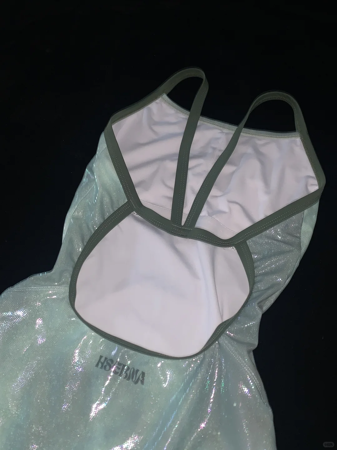 极光泳衣还是美得太权威了！