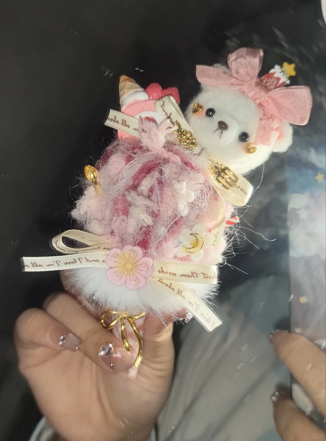 抢到美少女莓莓啦