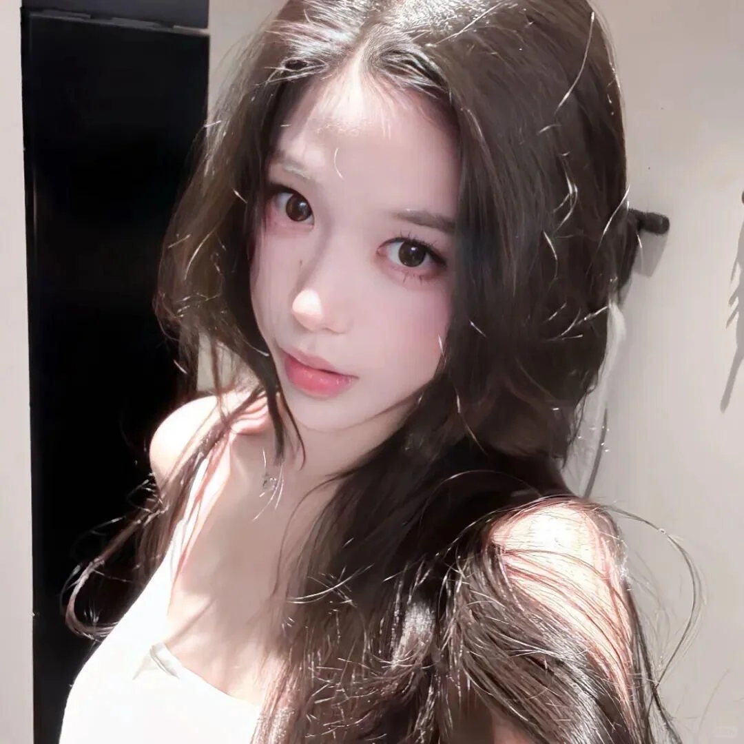 𝑾𝒆𝑪𝒉𝒂𝒕女头丨贵气感的特征