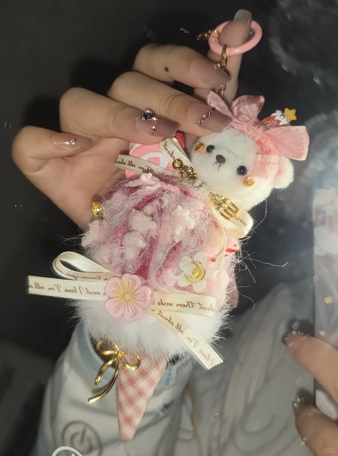 抢到美少女莓莓啦