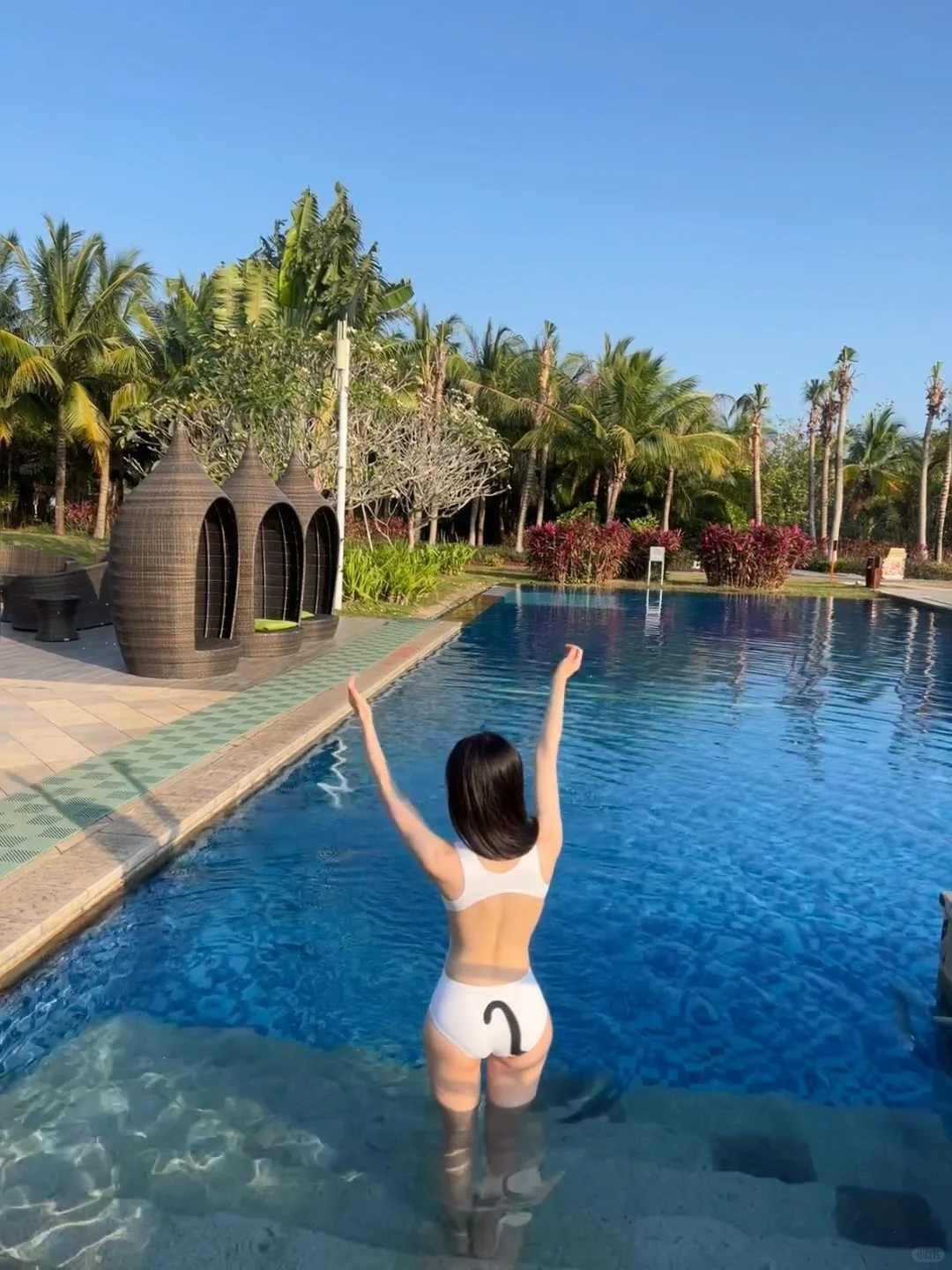 王鹤润｜海边泳装 比基尼，身材真好！