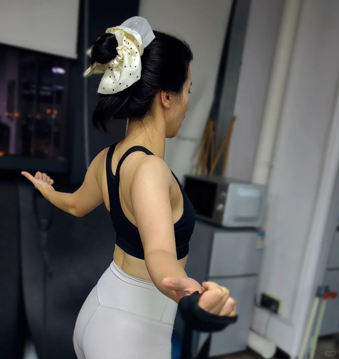 丝袜的季节开始了