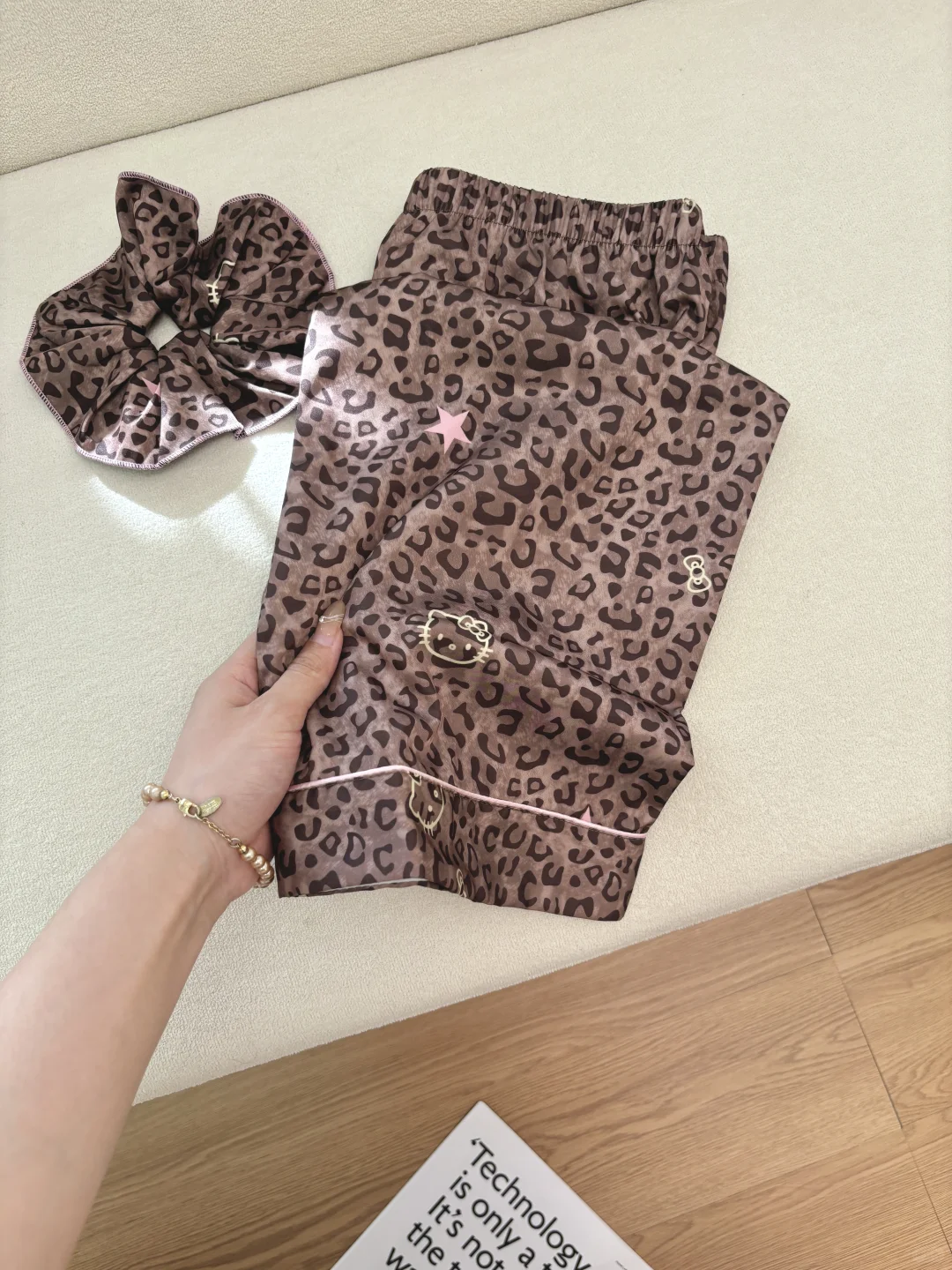 今天是粉豹纹kitty女明星💗✨好甜好可爱～