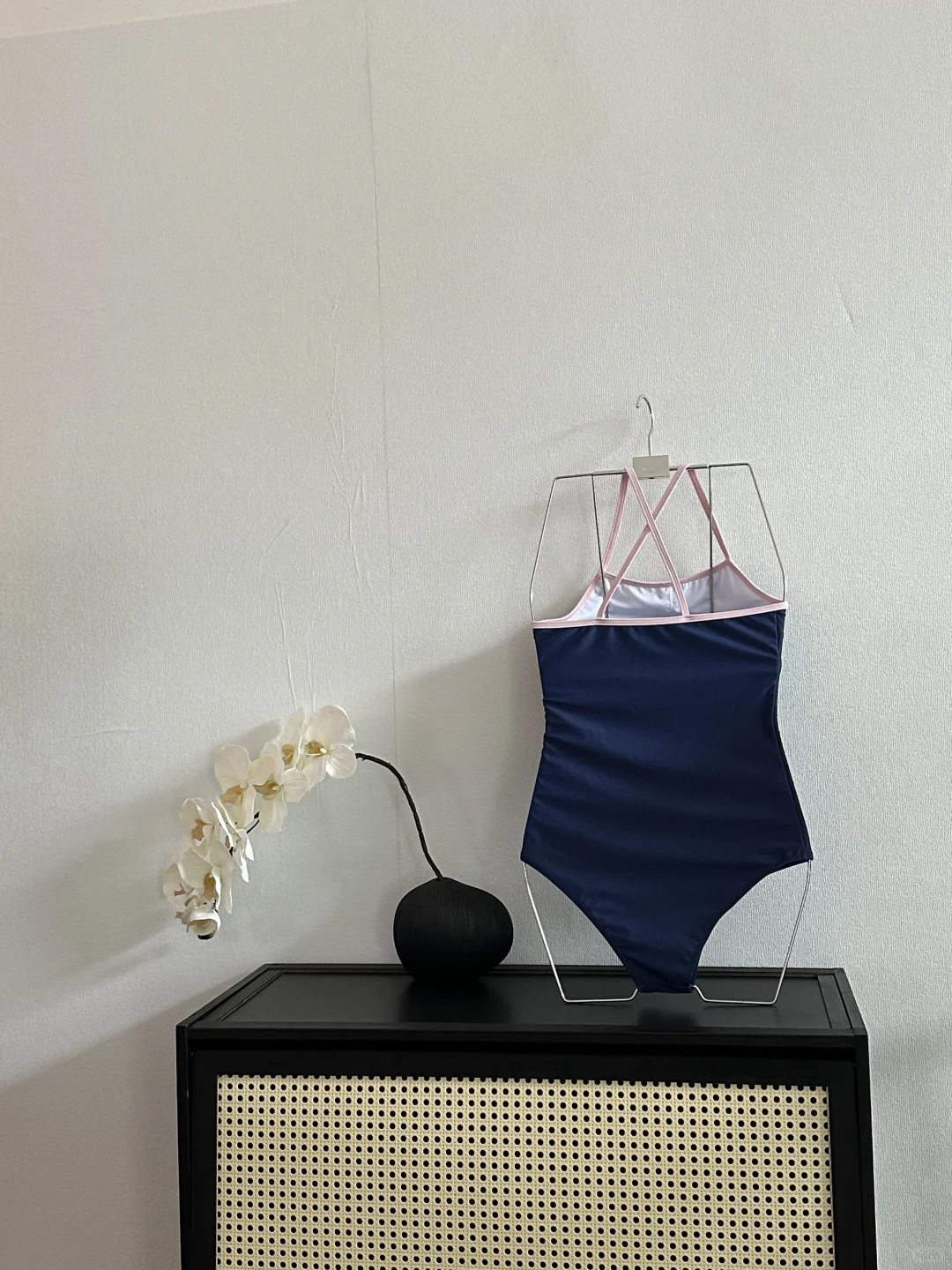 今天就穿件马尔济斯小狗泳衣吧